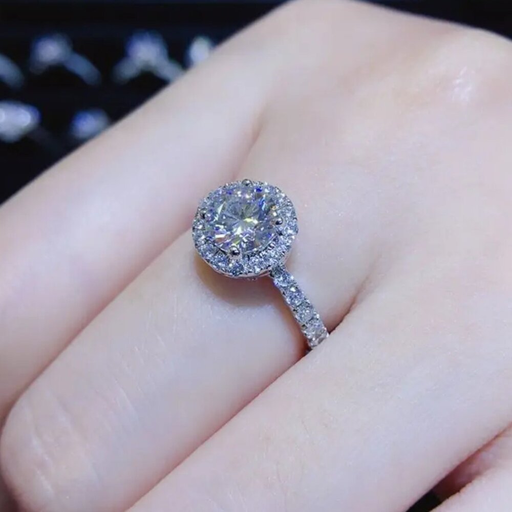 Moissanite adjustable 1ct ring
